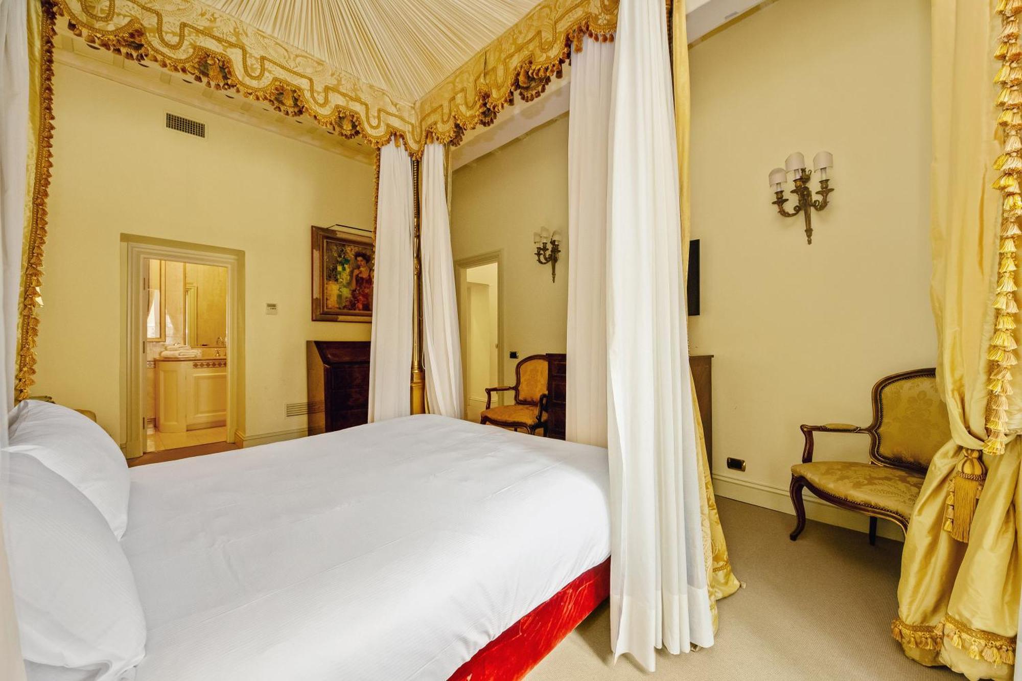 Апартаменты Ych-Magnifica Residenza A Campo De Fiori Рим Экстерьер фото